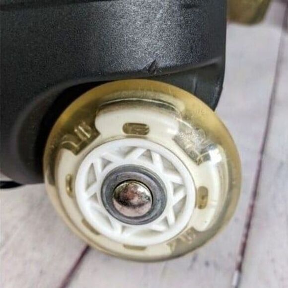 Heys Disney Mickey Mouse 18" Kids Carry-On Rolling Luggage Suitcase - Picture 12 of 12